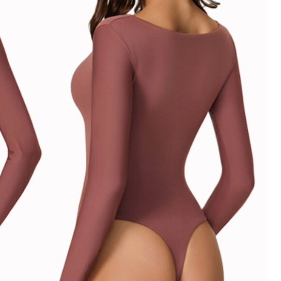 Off-the-Shoulder Long-Sleeve Double Lined Thong Bodysuit - Picture 4 of 8